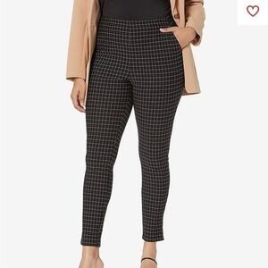 NWT Hue Windowpane High-Rise Leggings Medium